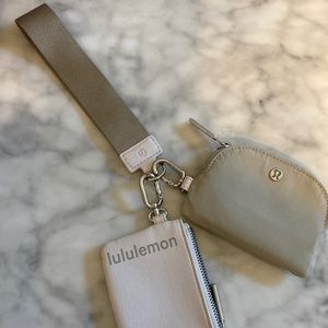 *RARE* Lululemon dual pouch wristlet in linen